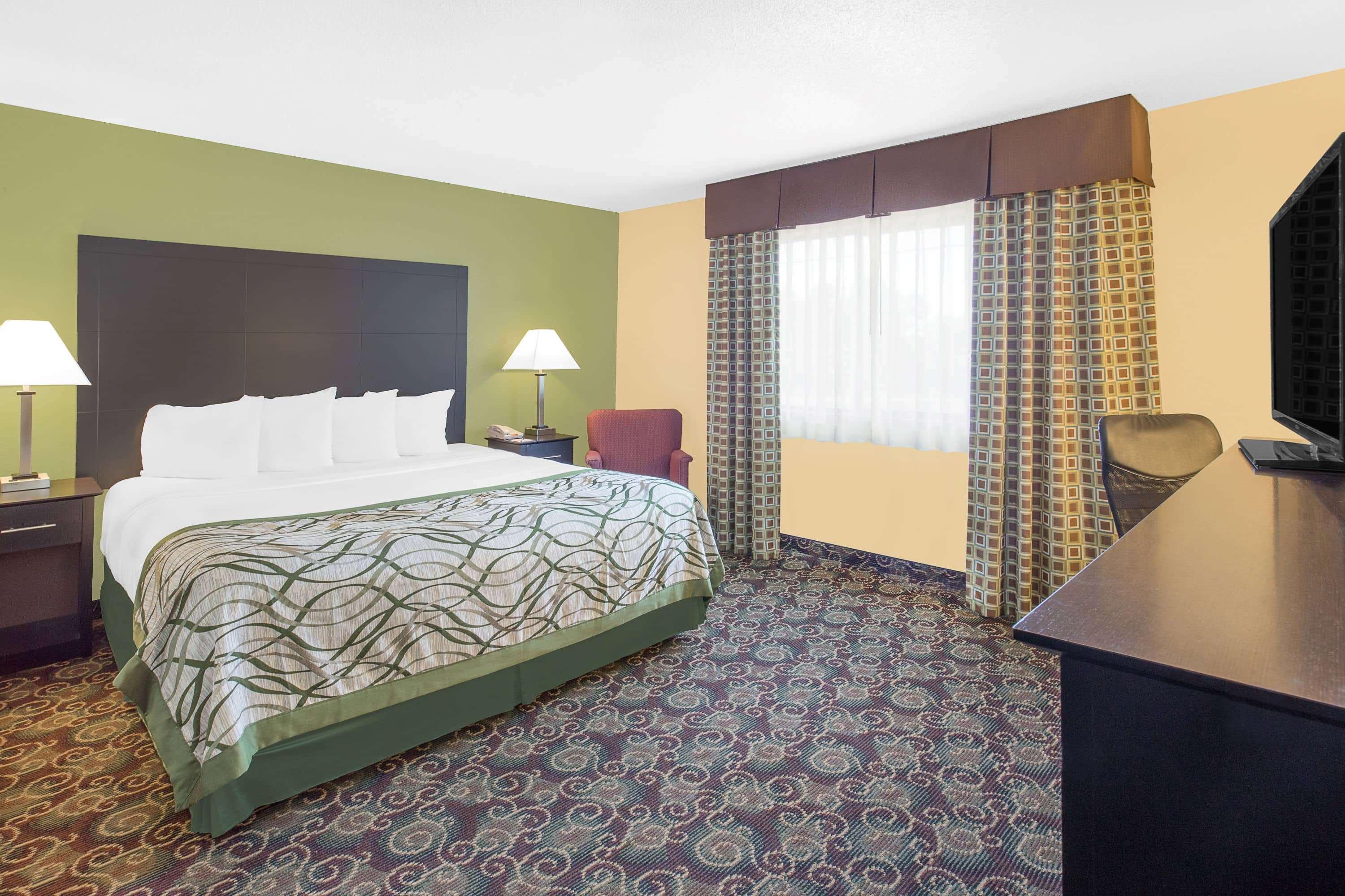 Baymont By Wyndham Holland Otel Dış mekan fotoğraf