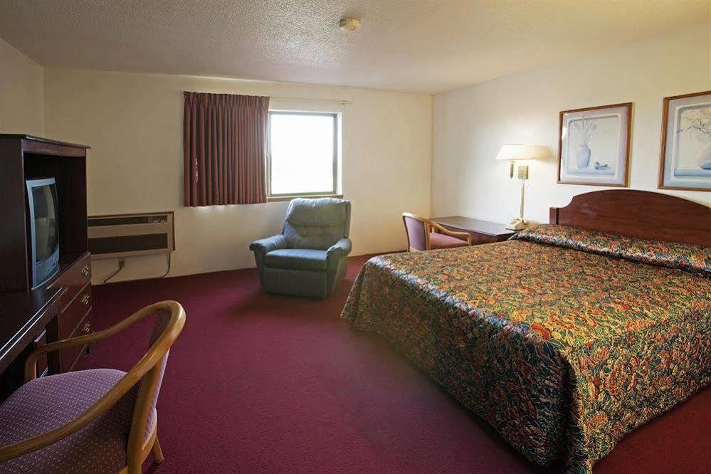 Baymont By Wyndham Holland Otel Dış mekan fotoğraf